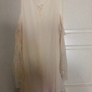 JGee. Cold shoulder dress color; cream size; 2X